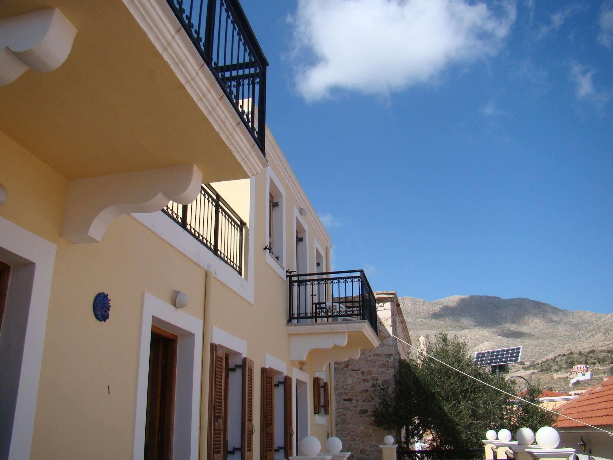 Готель Halki Sea House Екстер'єр фото